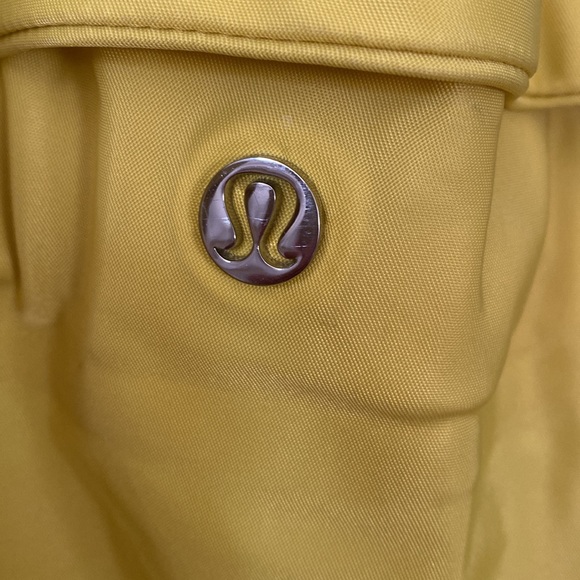 Lululemon Easy as Sunday Tote - Picture 5 of 6